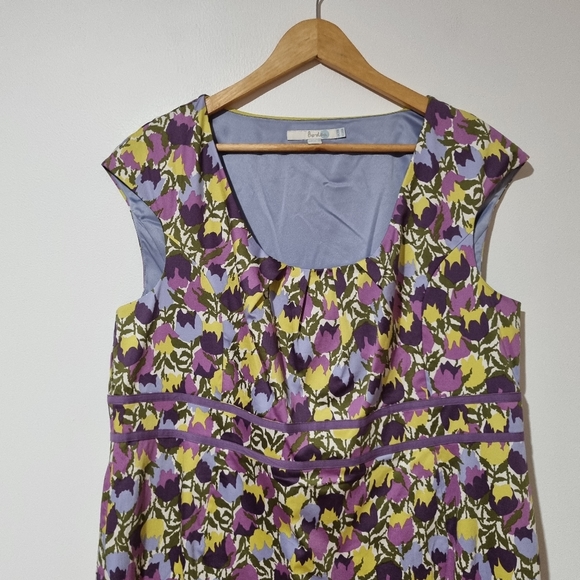 Boden Size 20 Lilac Purple Floral Pencil Dress - Picture 2 of 6